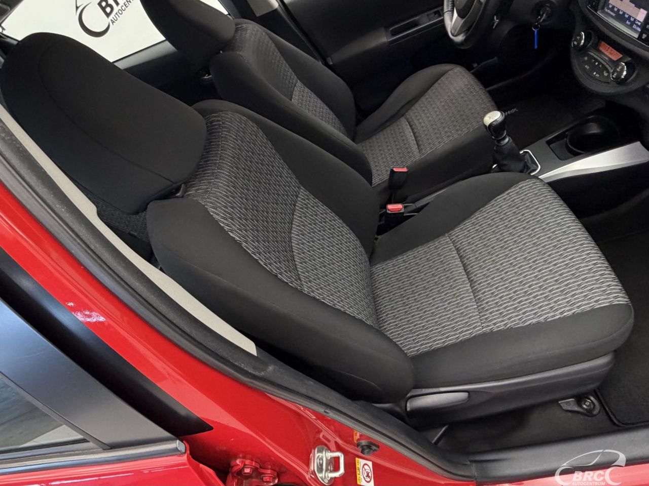 Toyota Yaris | 4