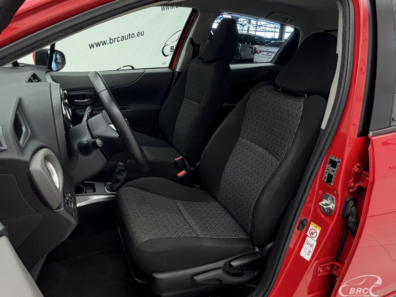 Toyota Yaris | 21