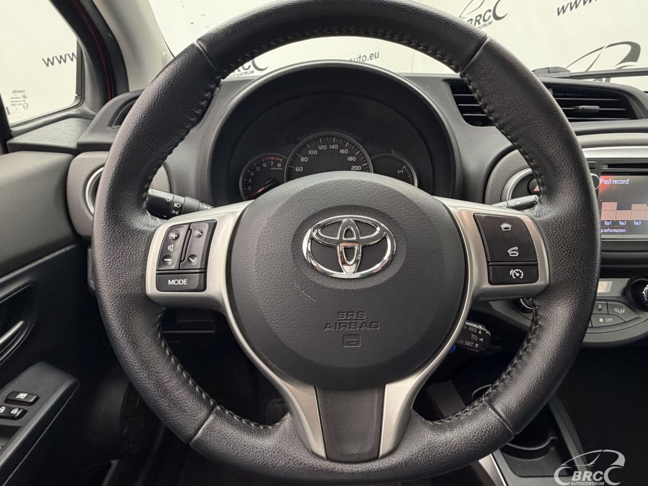 Toyota Yaris | 26