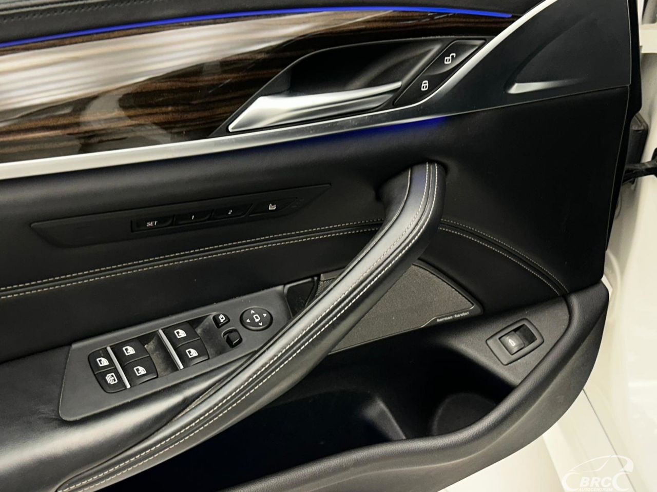 BMW M550 | 11