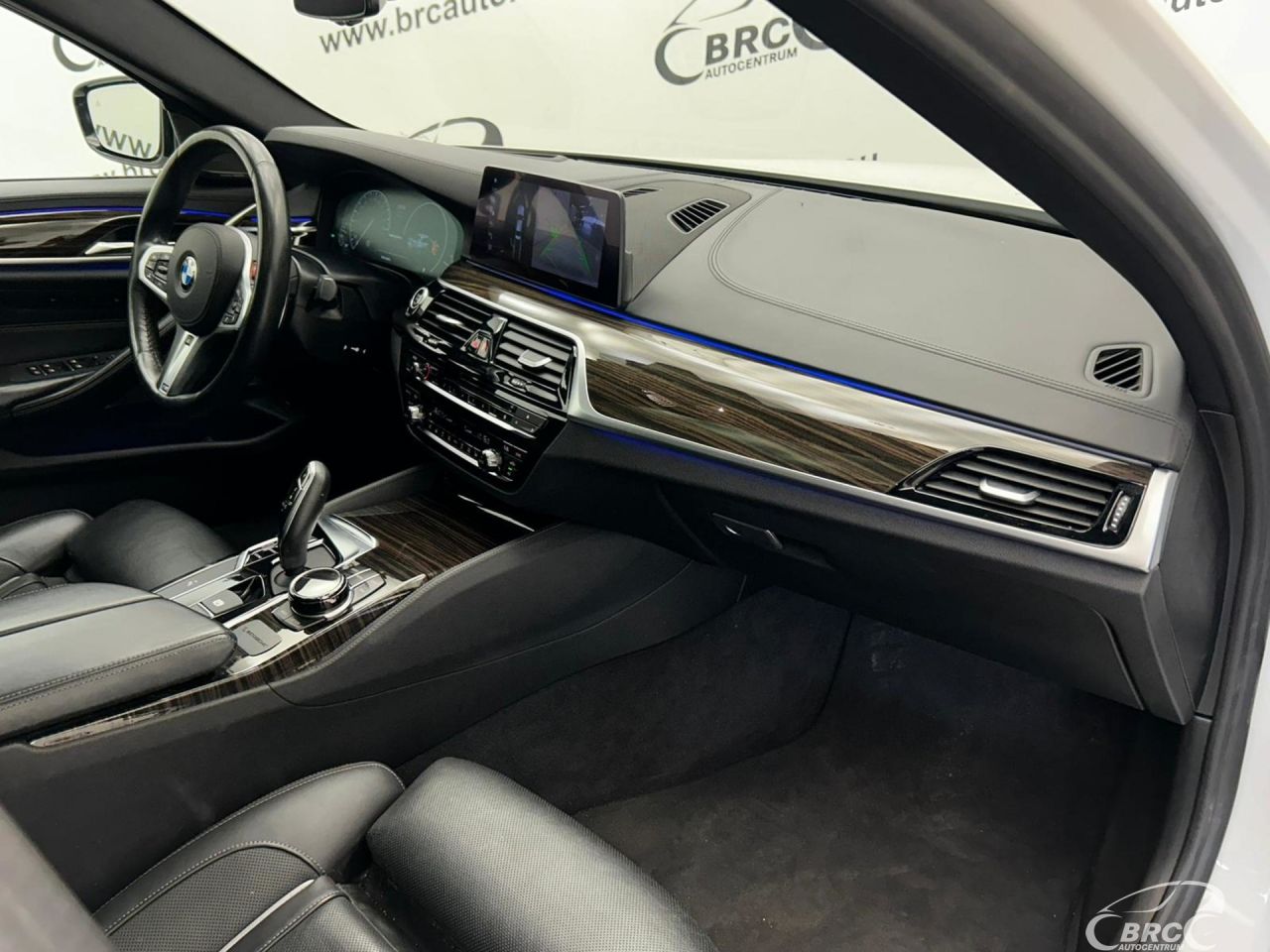 BMW M550 | 7