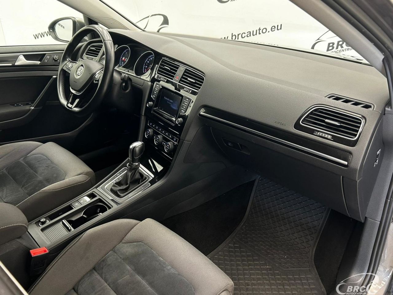 Volkswagen Golf | 31