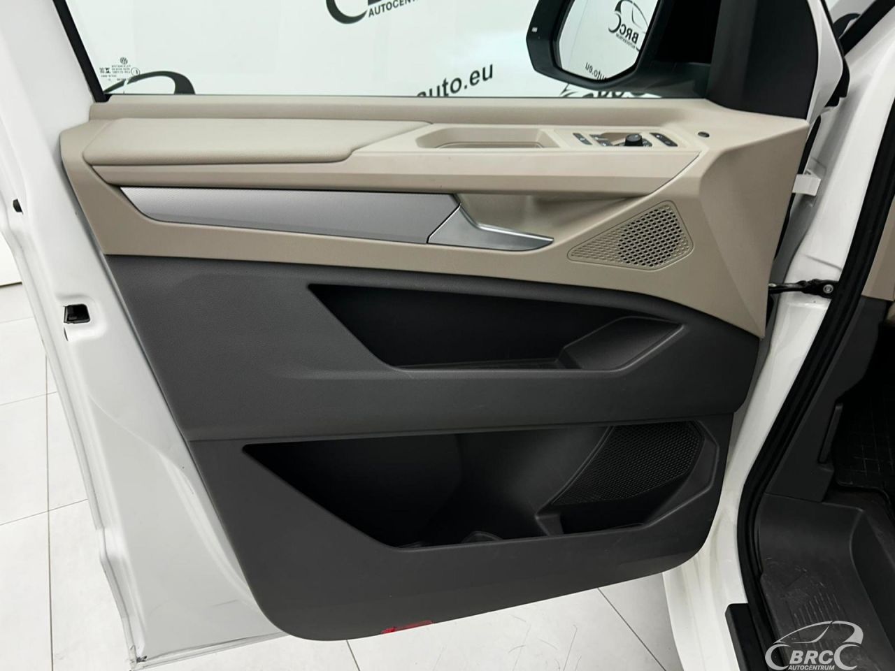 Volkswagen Multivan | 24