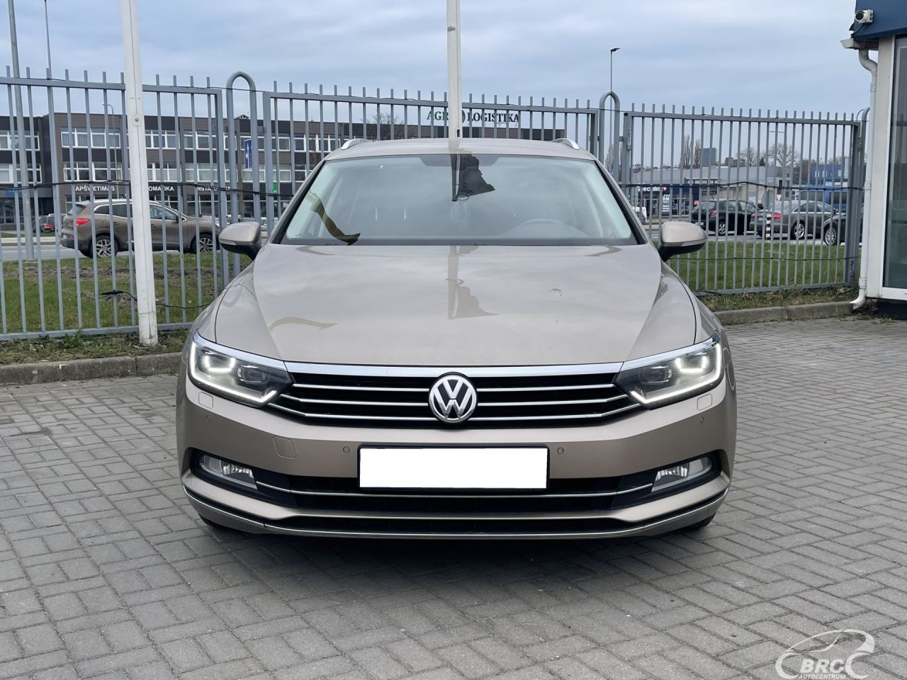 Volkswagen Passat | 30