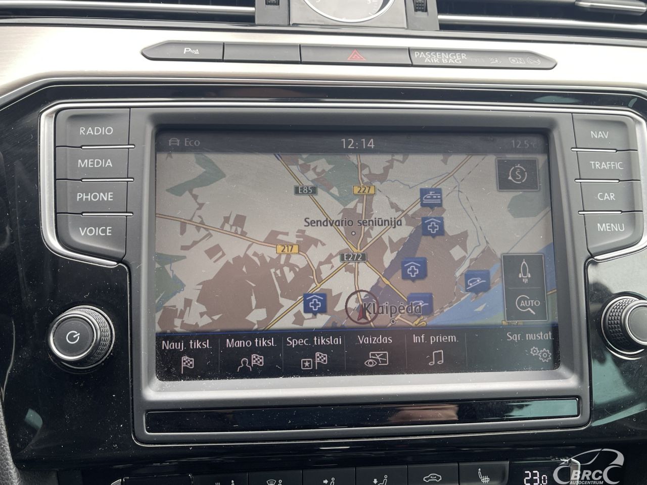 Volkswagen Passat | 23