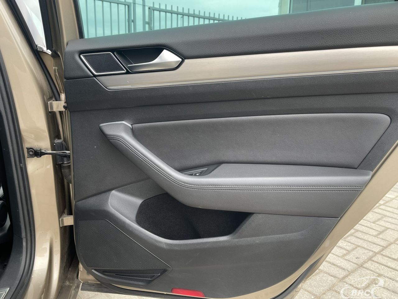 Volkswagen Passat | 11