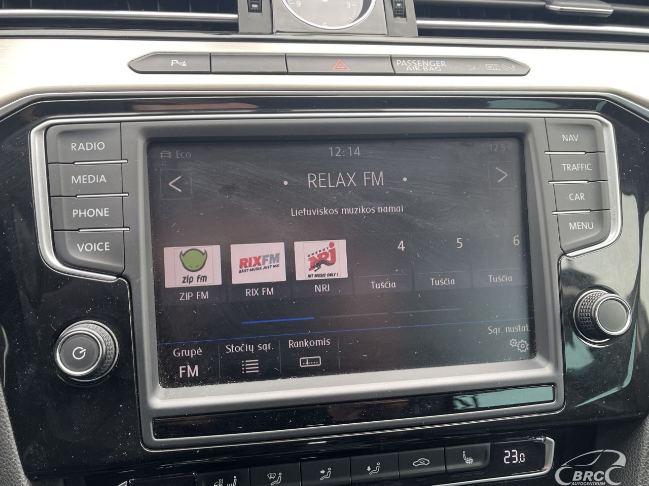 Volkswagen Passat | 25