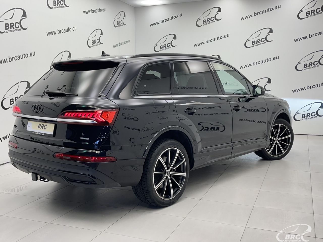 Audi Q7 | 1