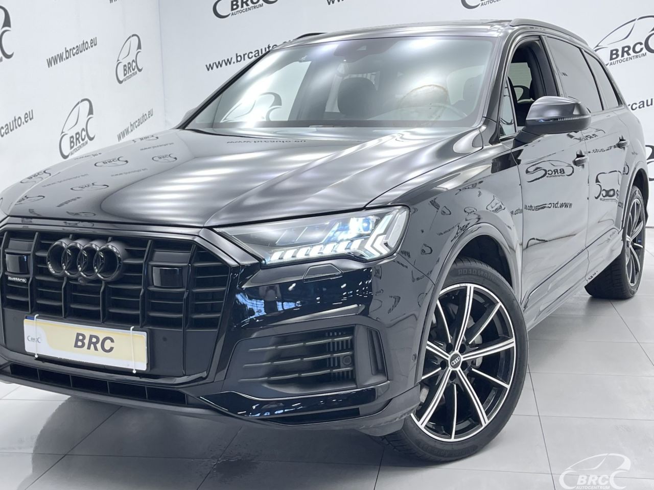Audi Q7 | 52