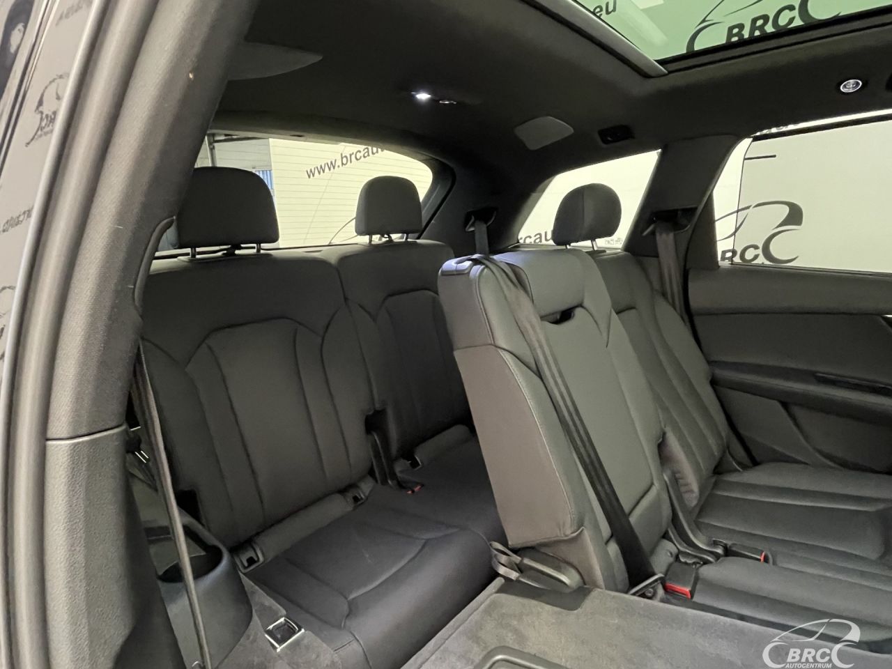 Audi Q7 | 13