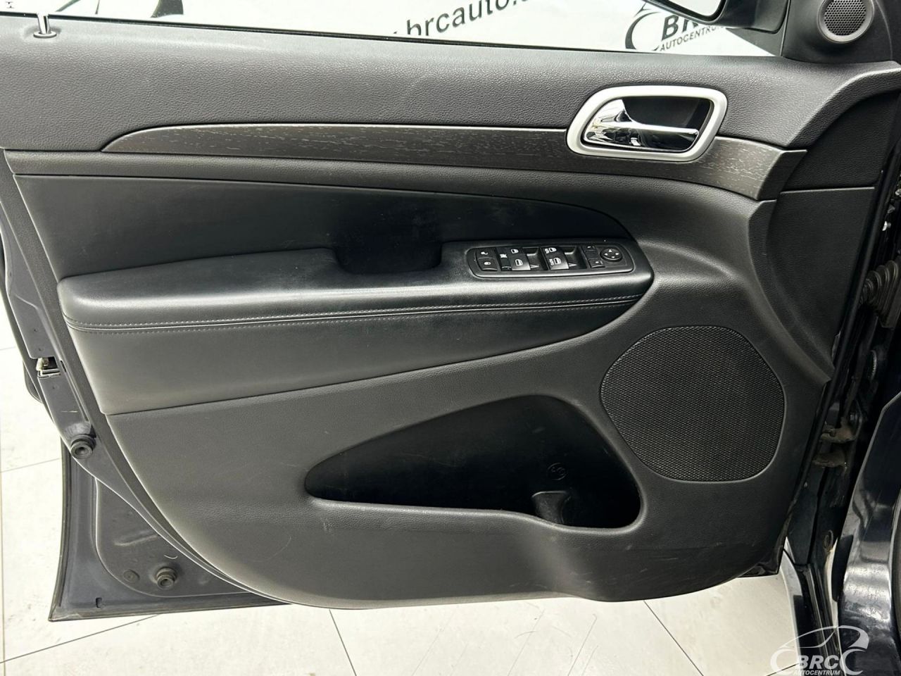 Jeep Grand Cherokee | 28