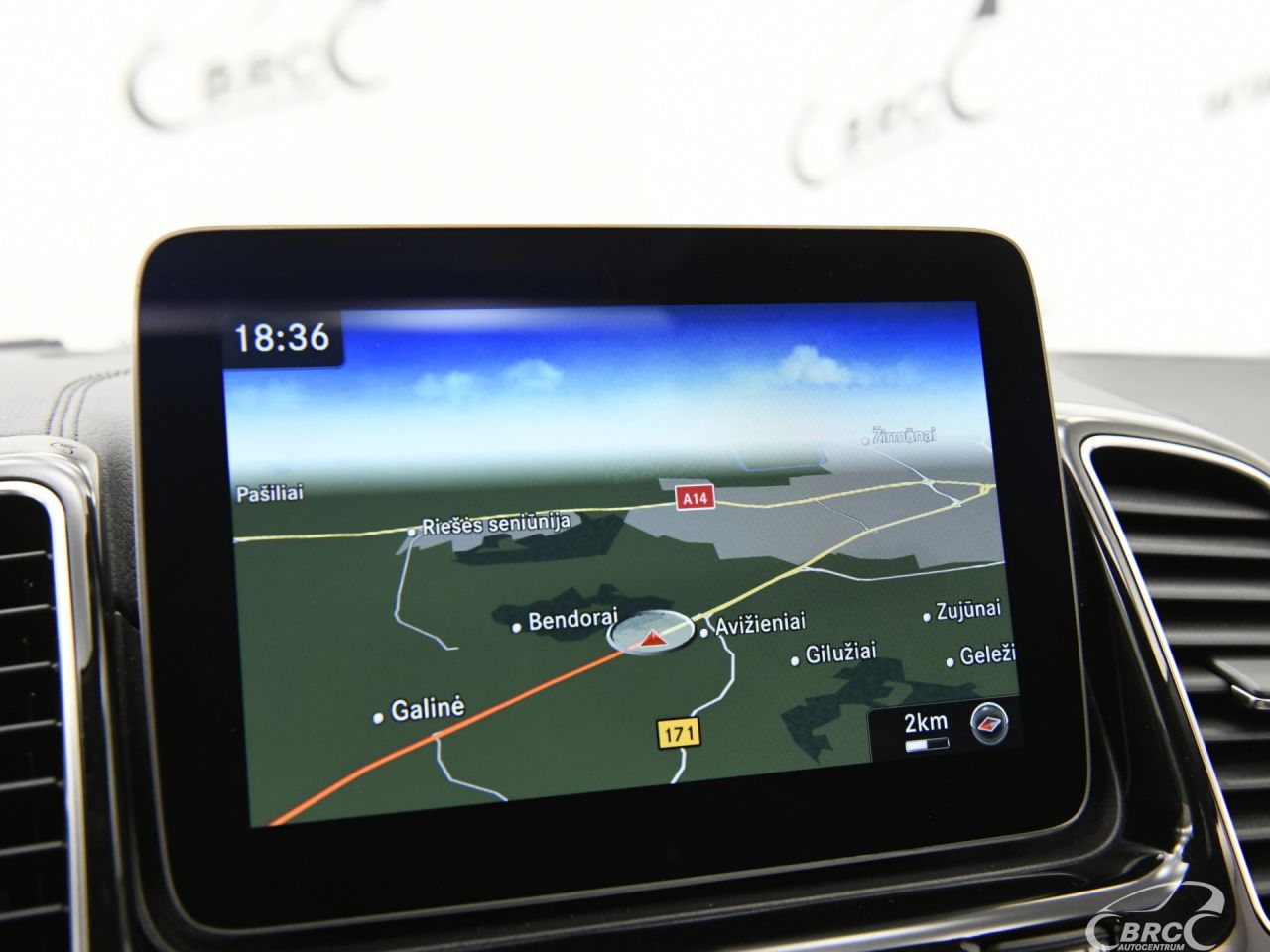 Mercedes-Benz GLS450 | 36