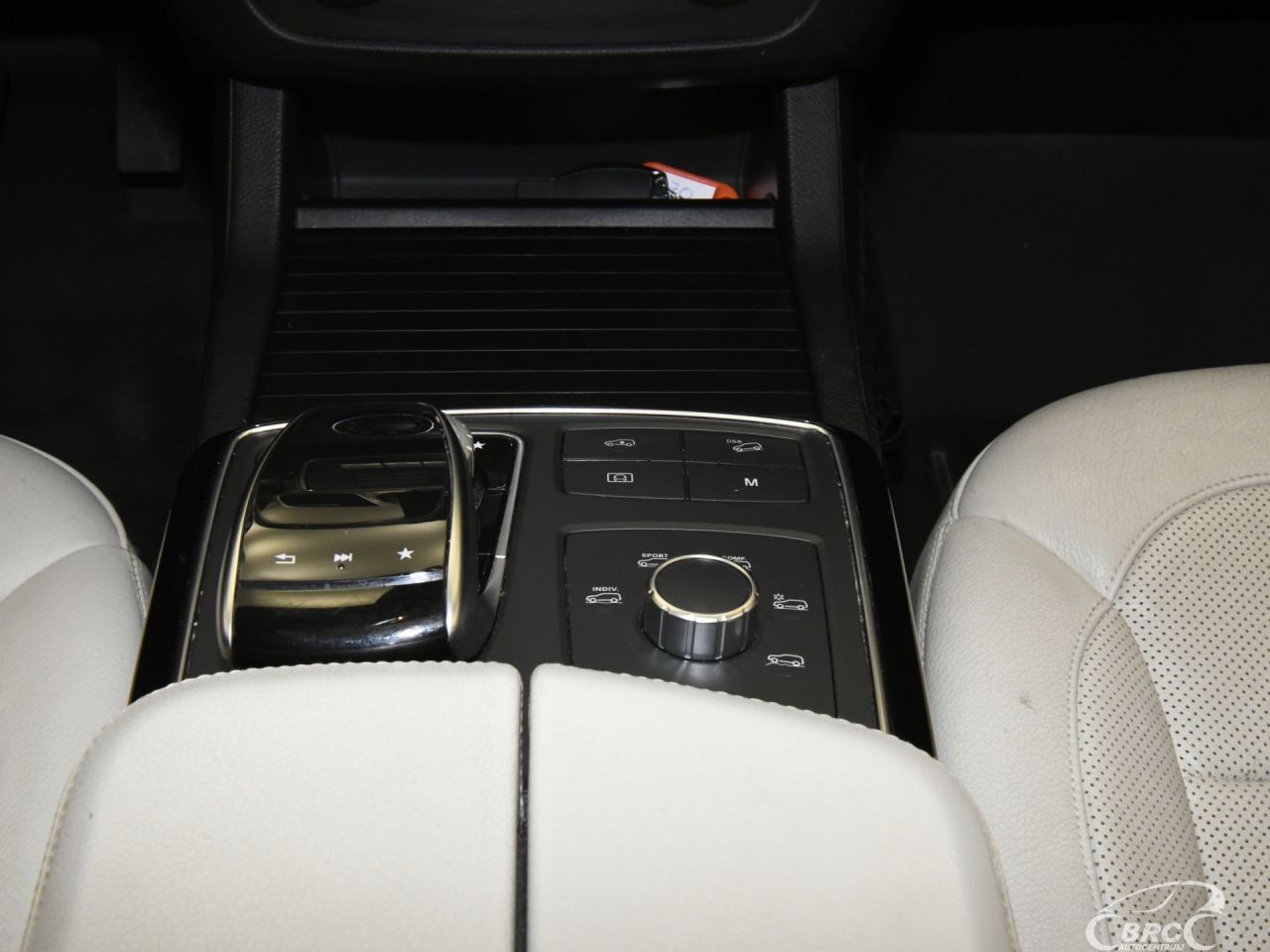 Mercedes-Benz GLS450 | 21