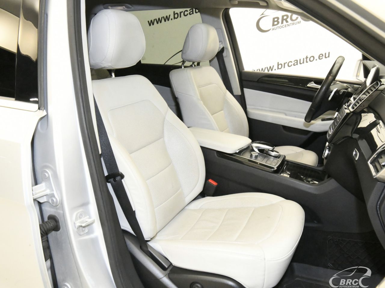 Mercedes-Benz GLS450 | 6