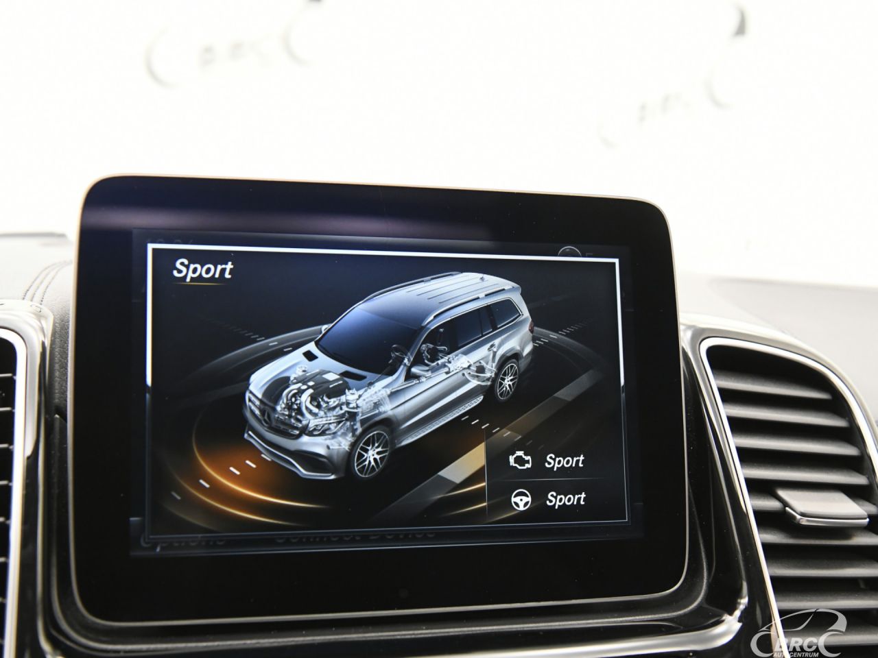 Mercedes-Benz GLS450 | 42