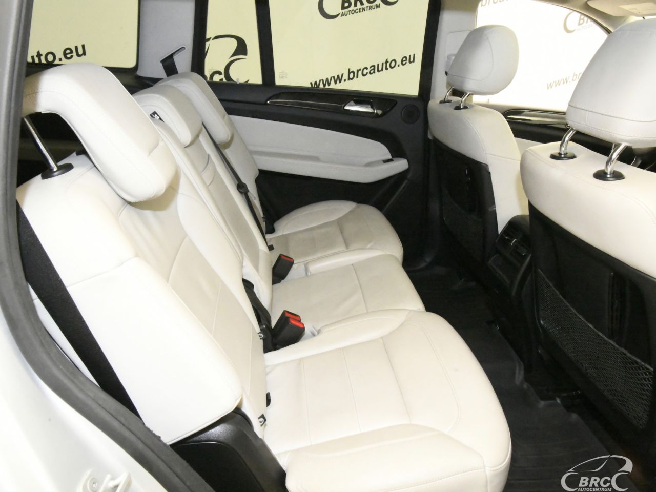 Mercedes-Benz GLS450 | 11