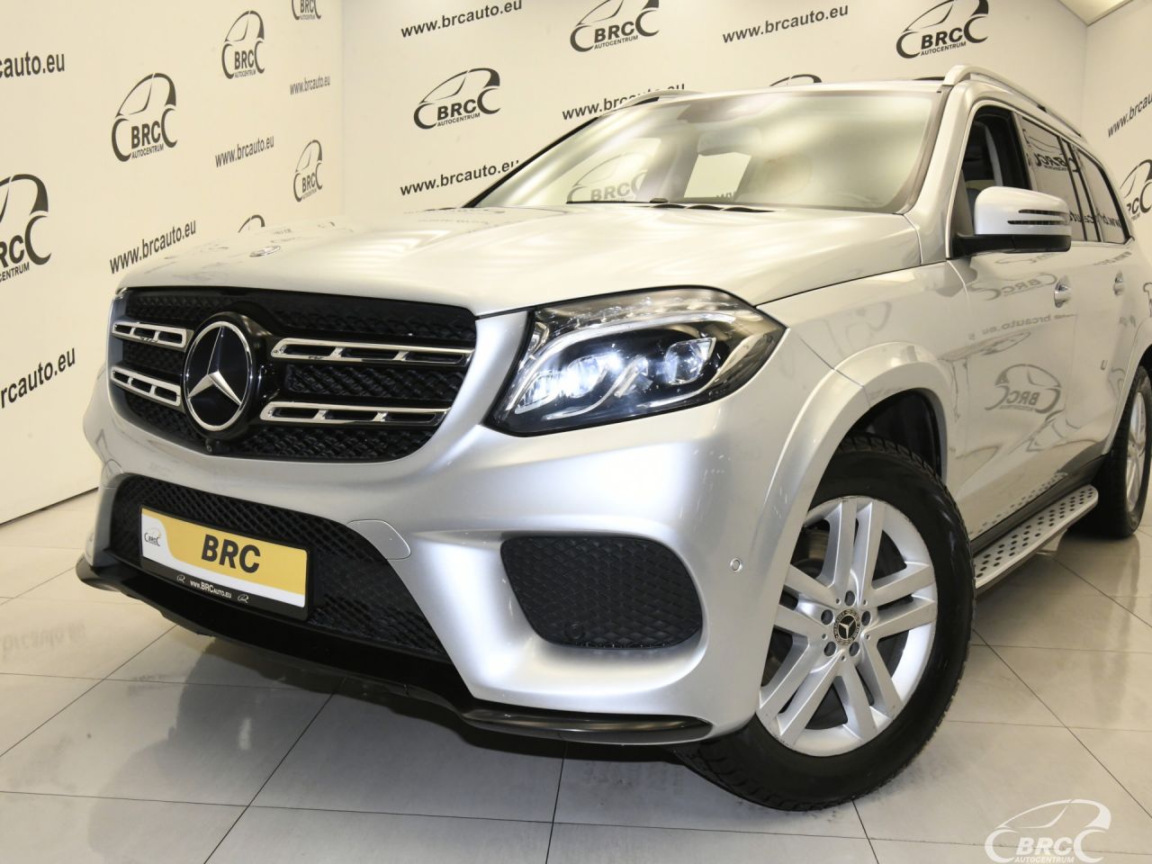 Mercedes-Benz GLS450 | 52