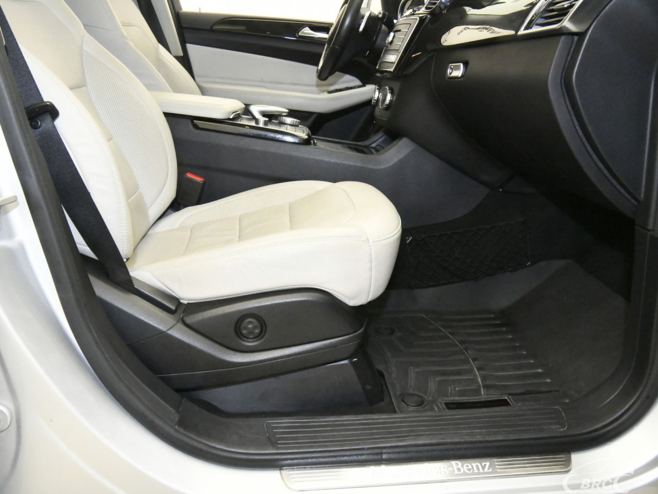 Mercedes-Benz GLS450 | 5