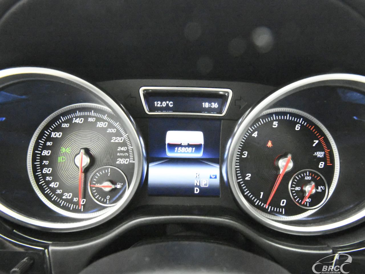 Mercedes-Benz GLS450 | 35