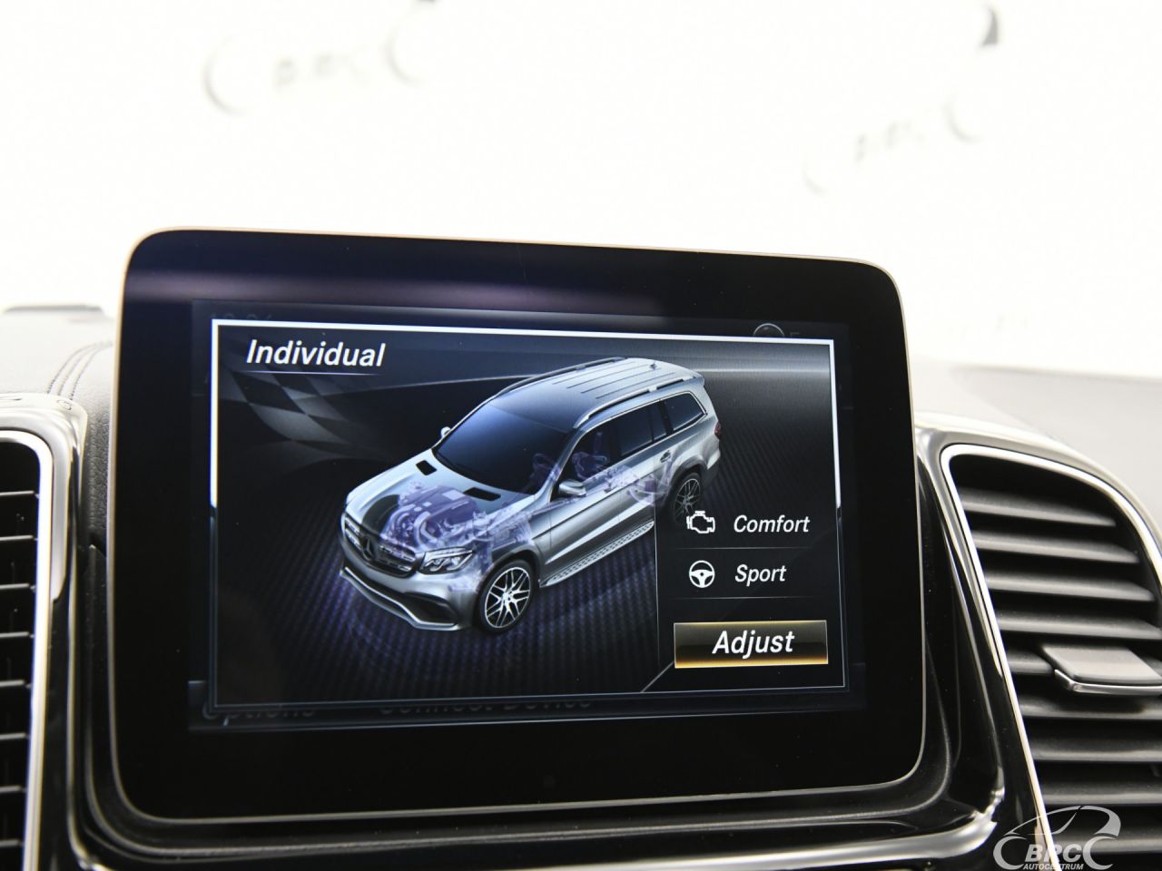 Mercedes-Benz GLS450 | 41