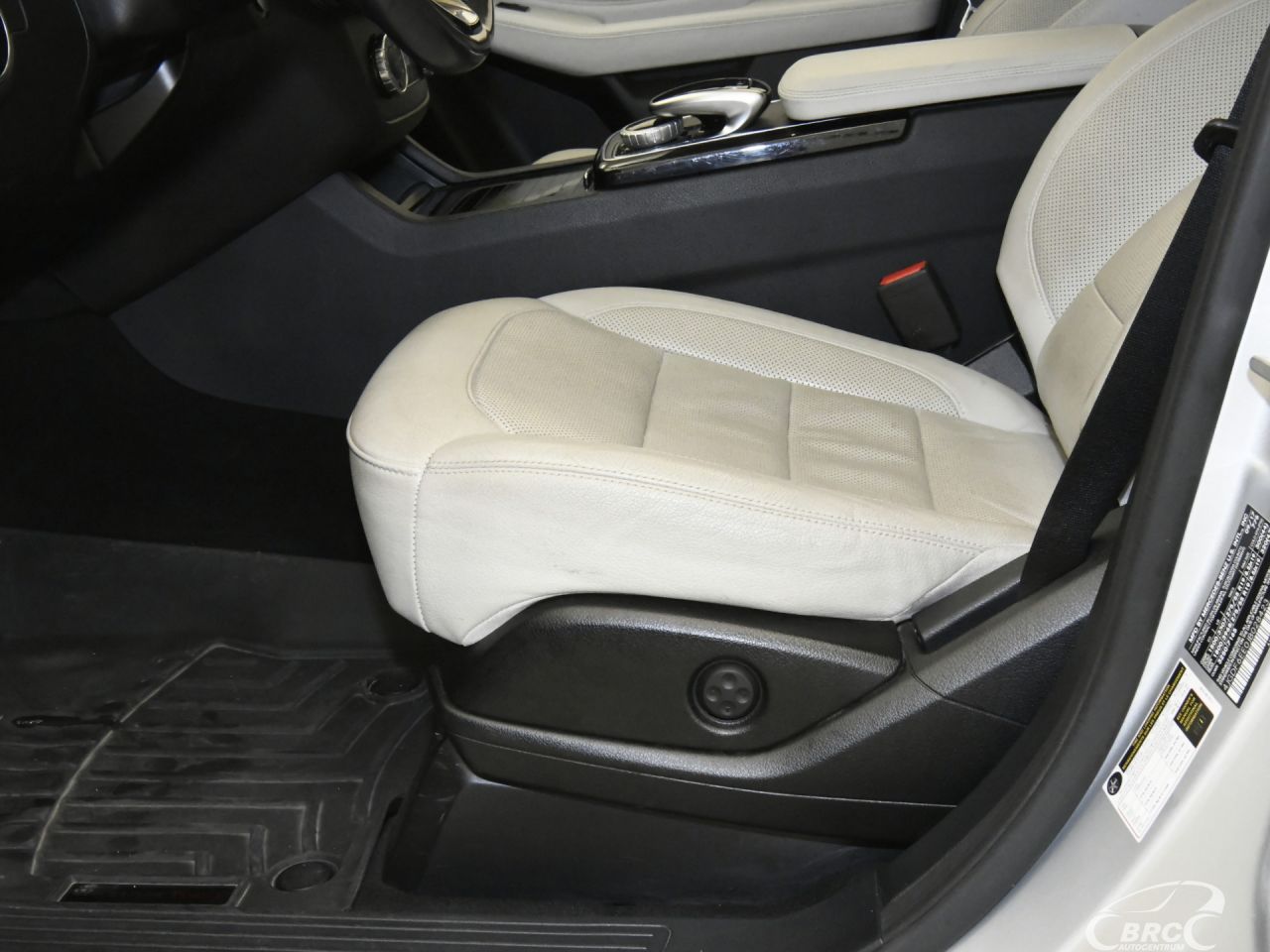 Mercedes-Benz GLS450 | 25