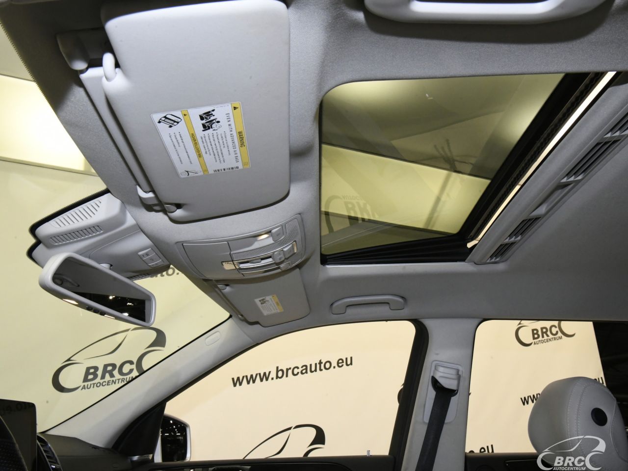 Mercedes-Benz GLS450 | 28