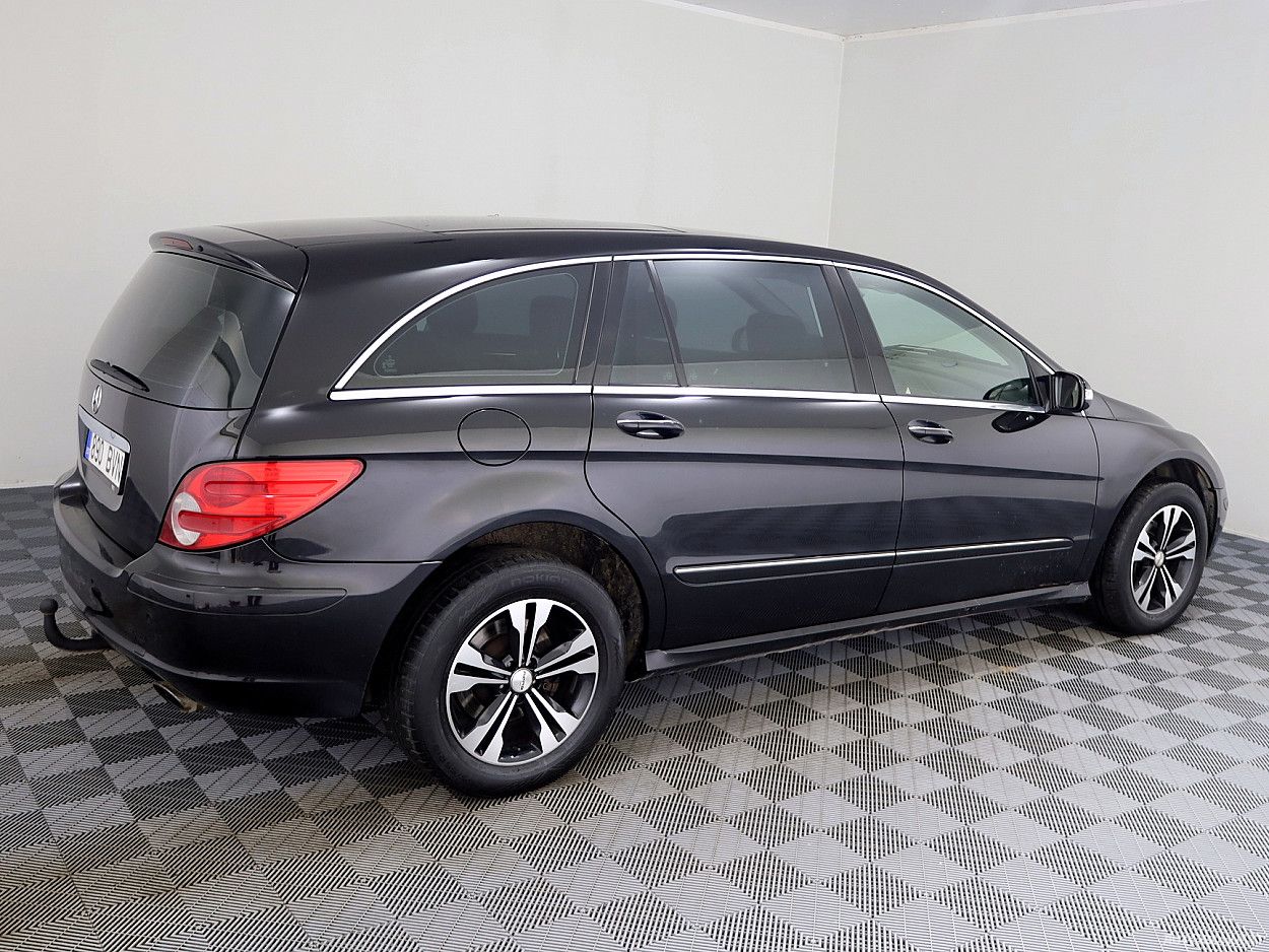 Mercedes-Benz R320 | 2