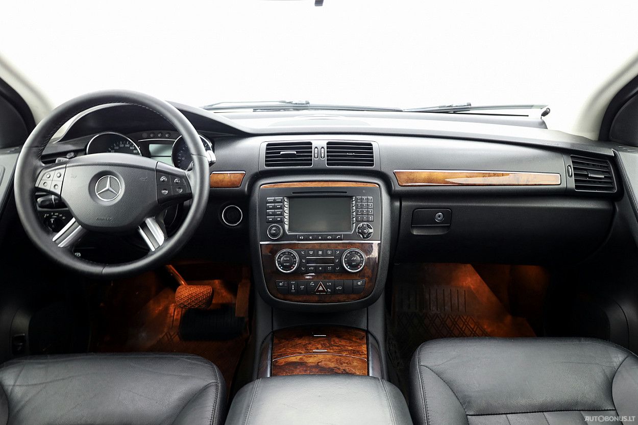 Mercedes-Benz R320 | 4