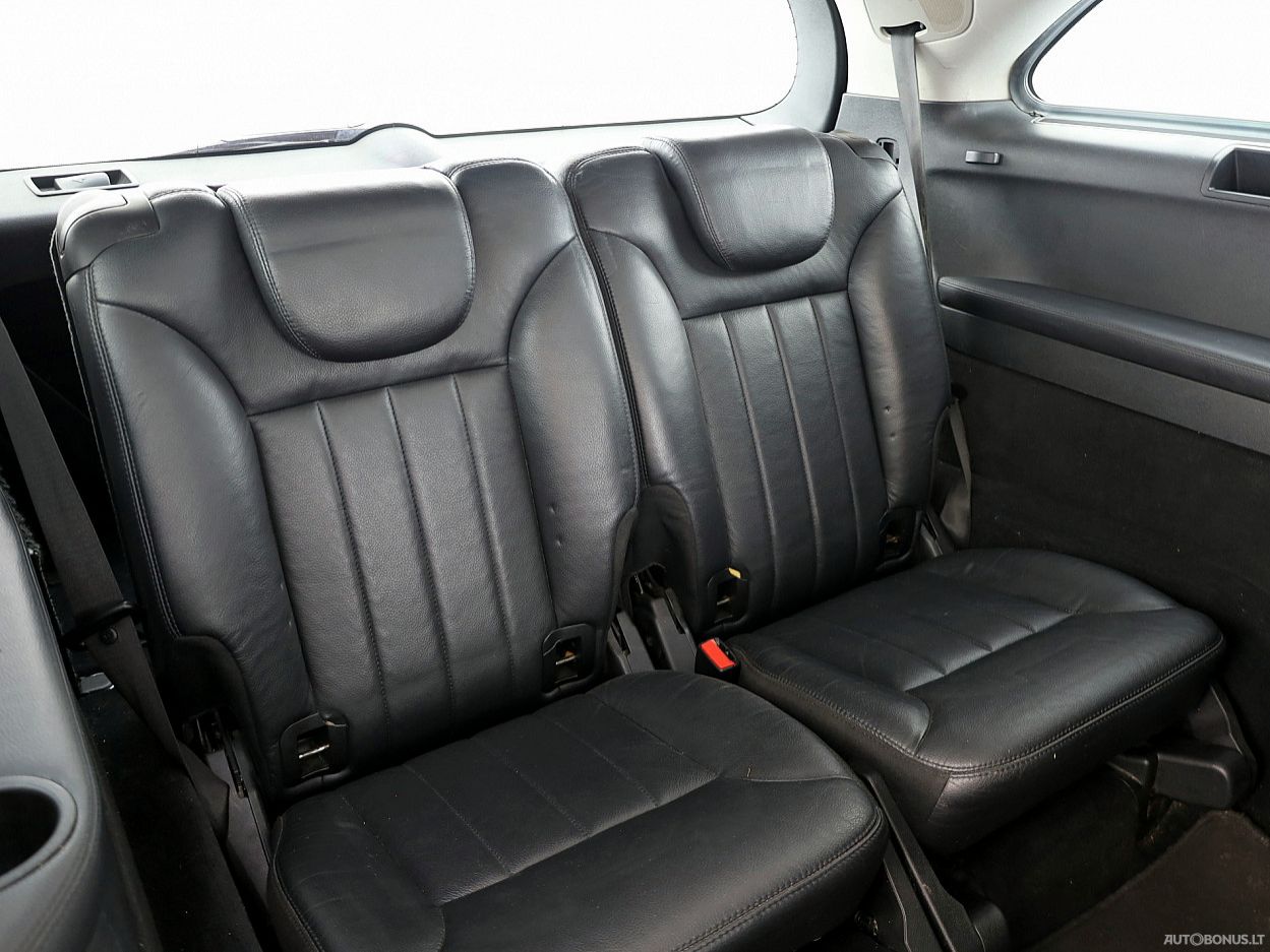 Mercedes-Benz R320 | 7