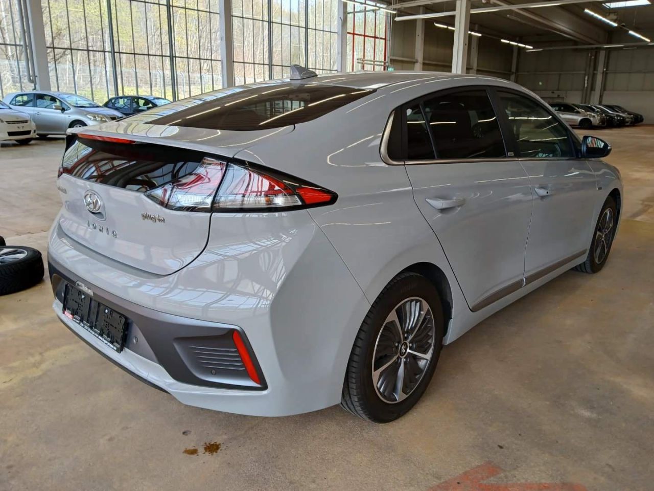 Hyundai IONIQ | 3