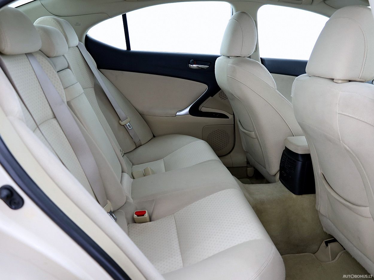 Lexus IS 250 | 6
