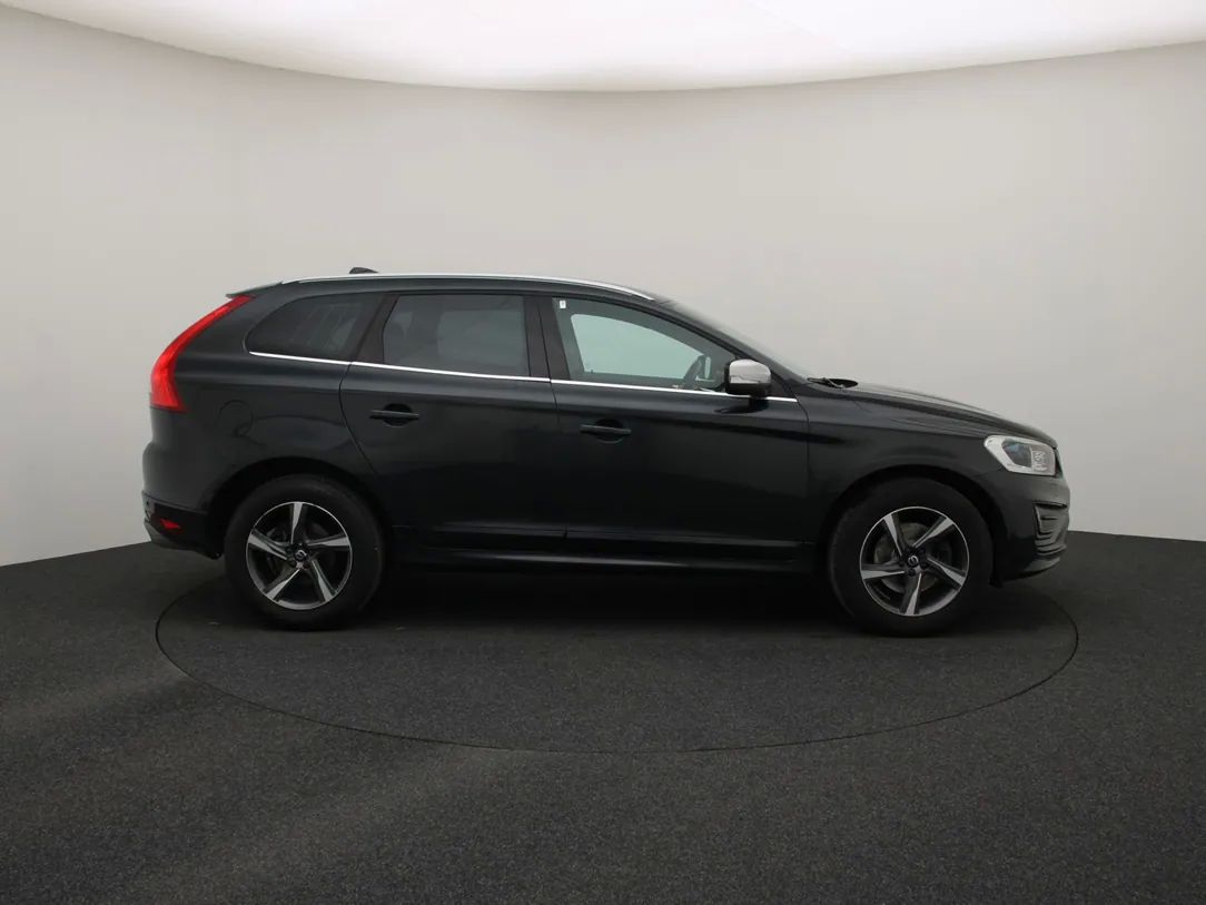 Volvo XC60 | 8