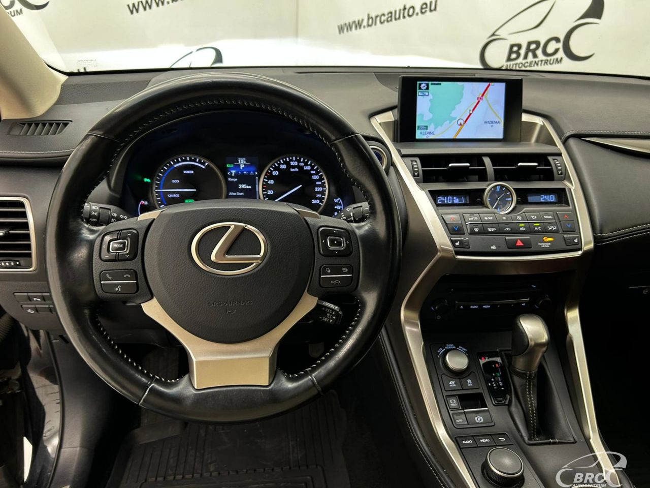 Lexus NX 300h | 10