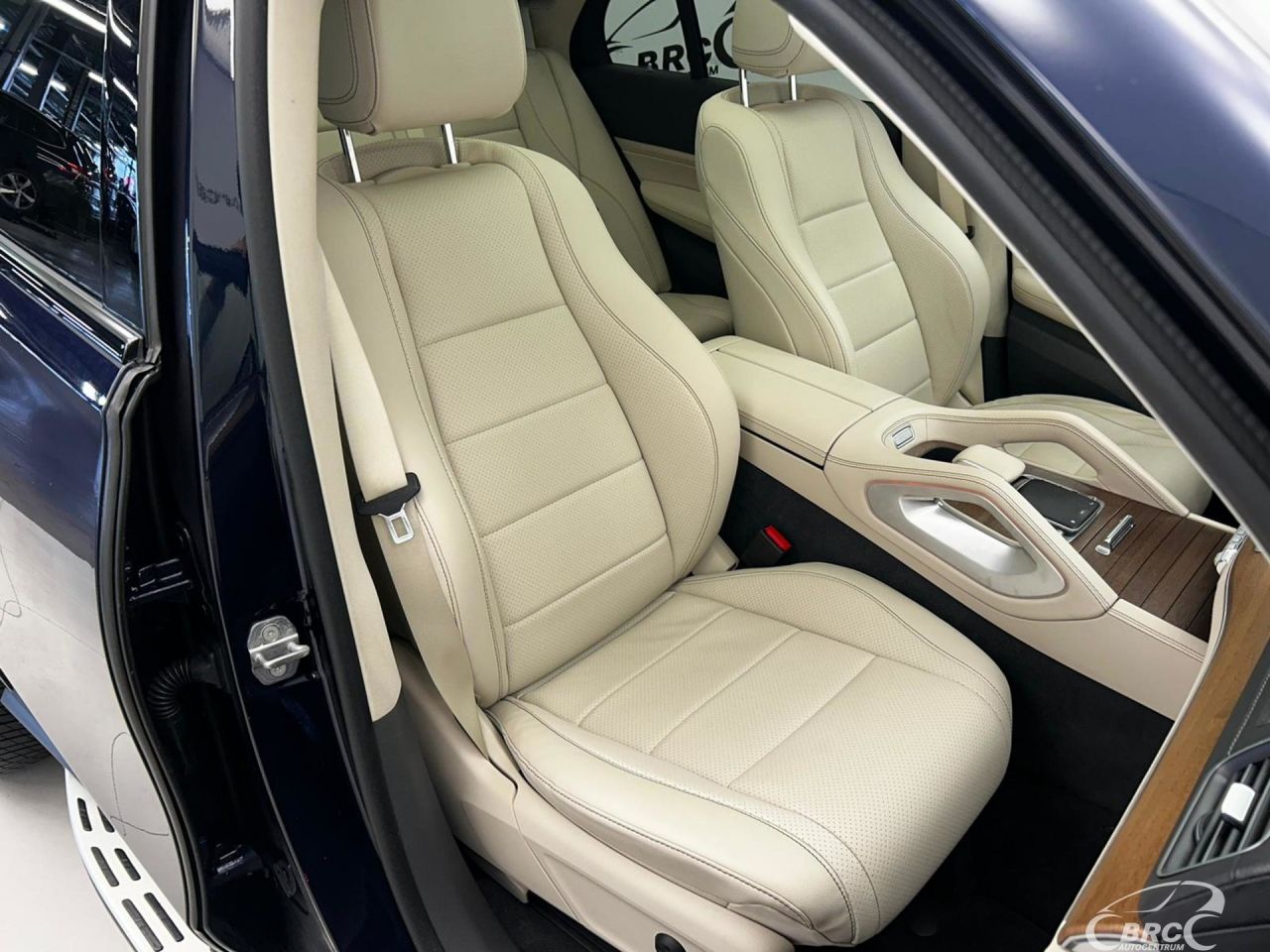 Mercedes-Benz GLE350 | 25