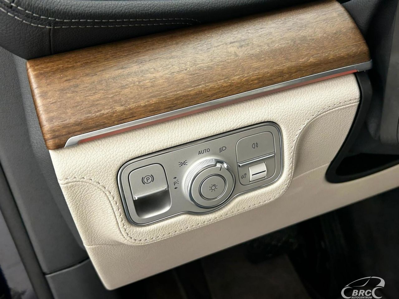 Mercedes-Benz GLE350 | 12