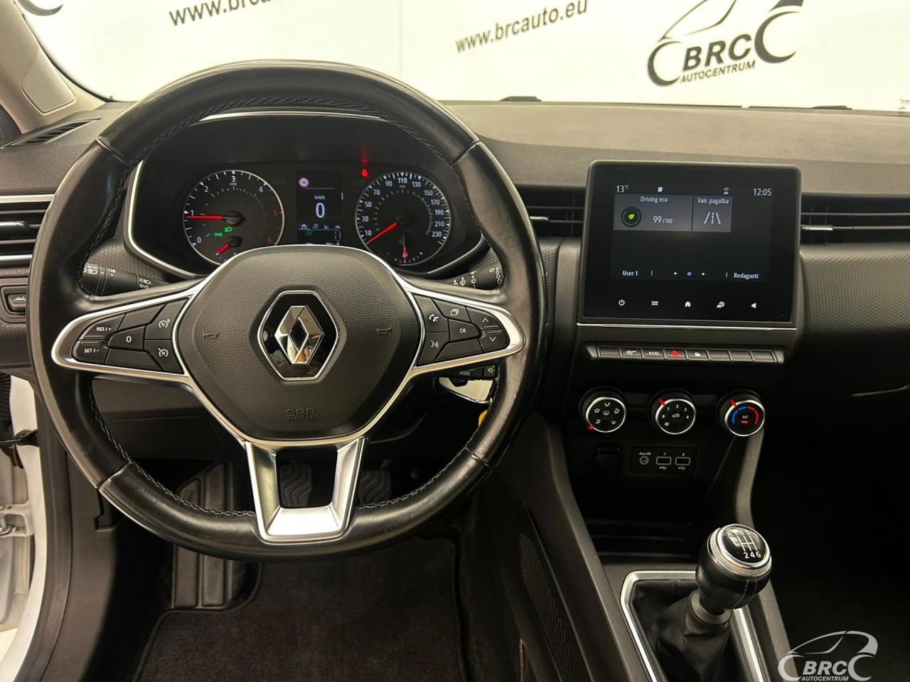 Renault Clio | 10