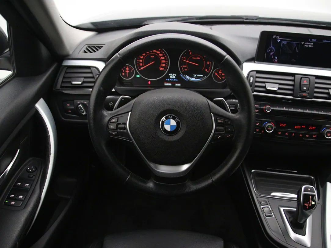 BMW 320 | 16