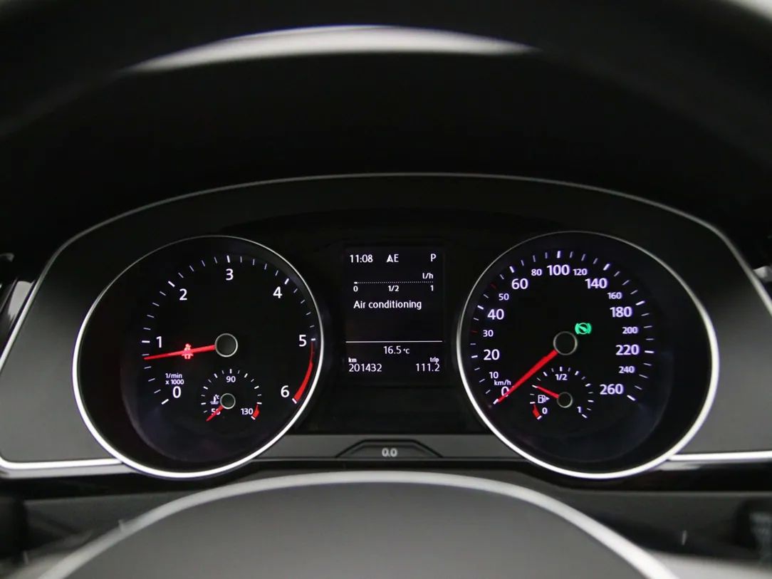 Volkswagen Passat | 18