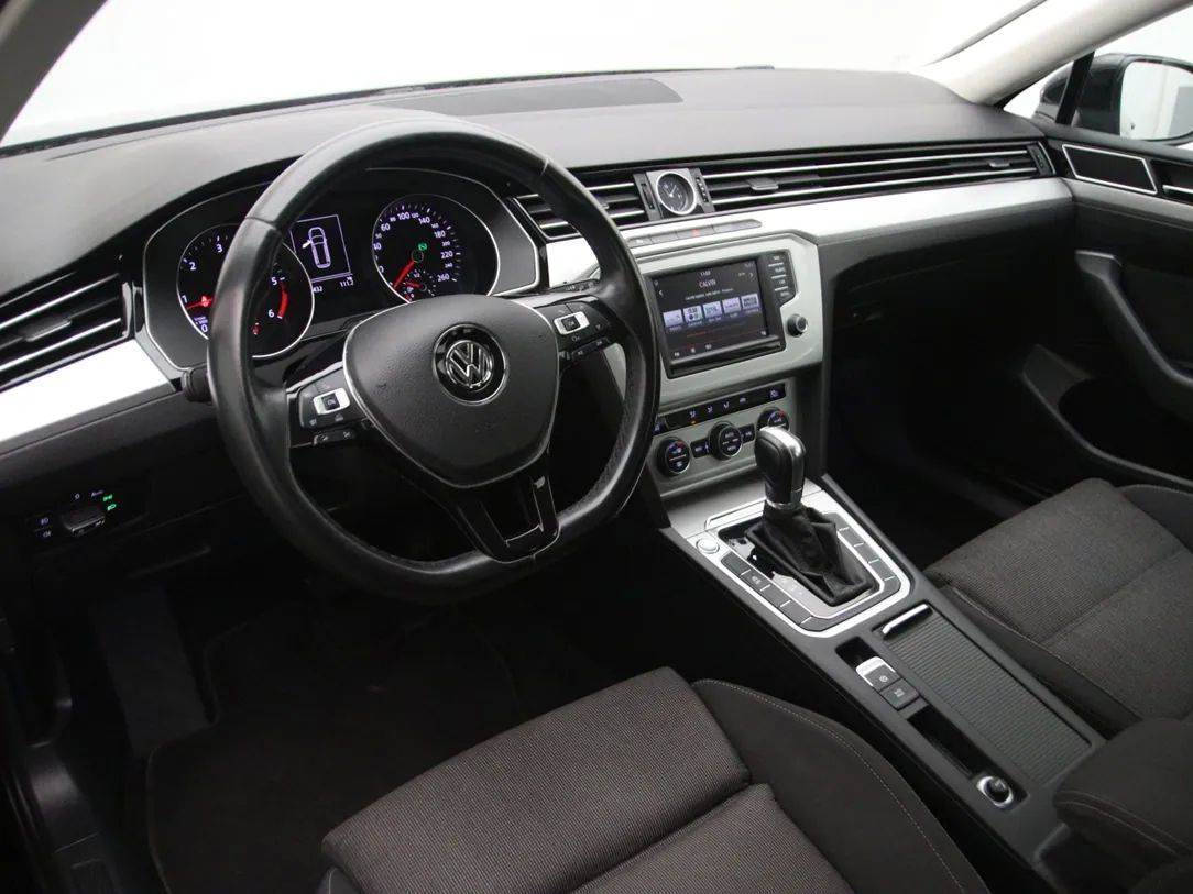 Volkswagen Passat | 15