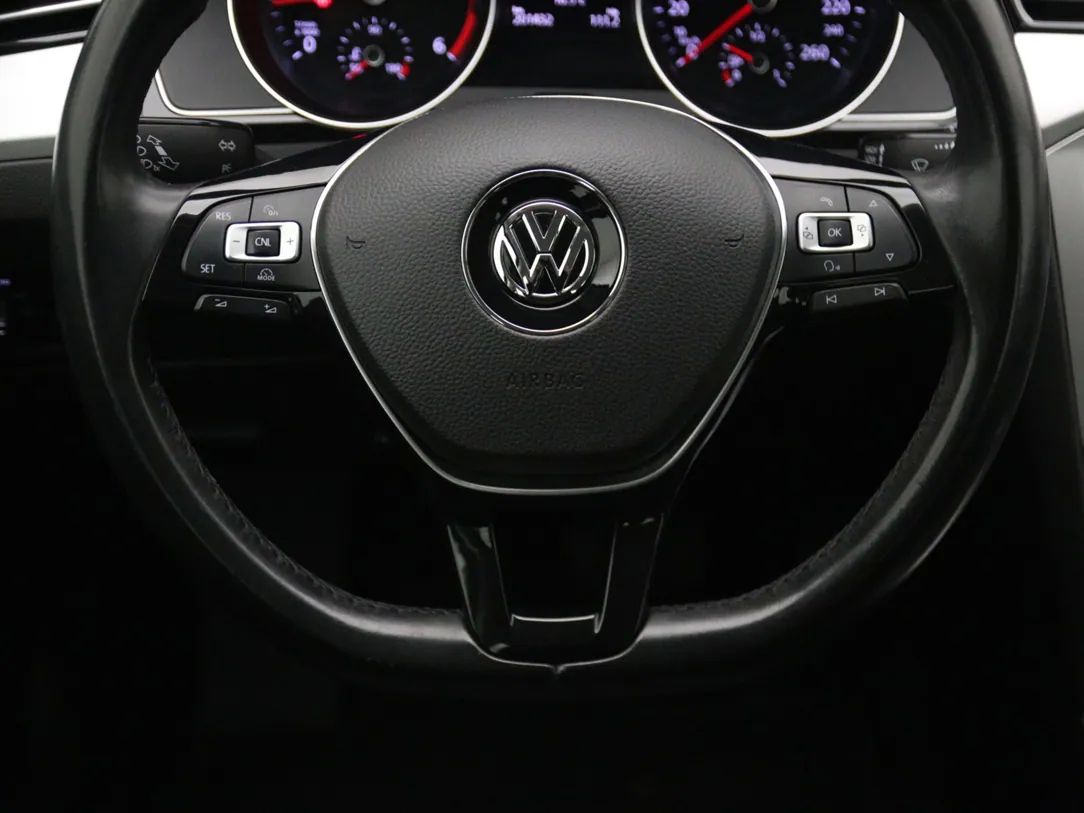 Volkswagen Passat | 17