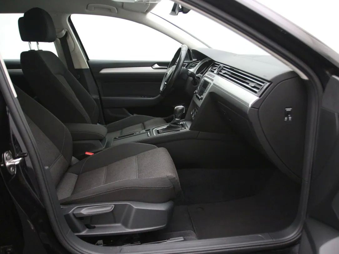 Volkswagen Passat | 13