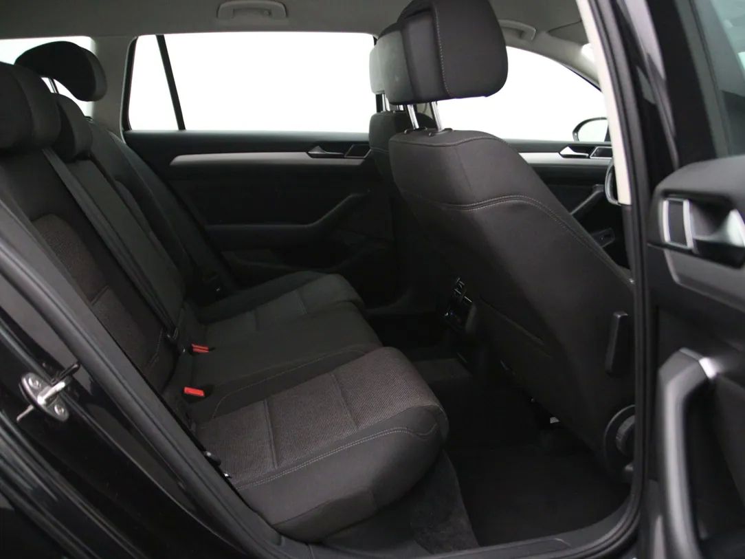 Volkswagen Passat | 14