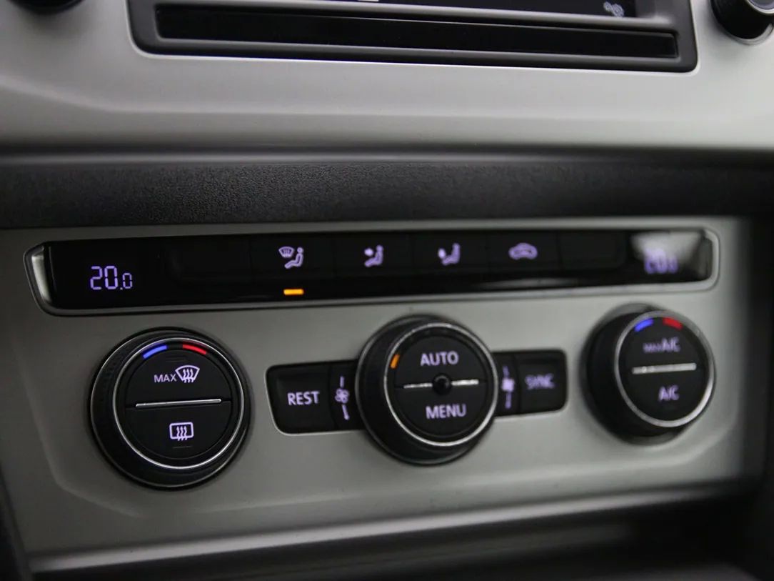 Volkswagen Passat | 19