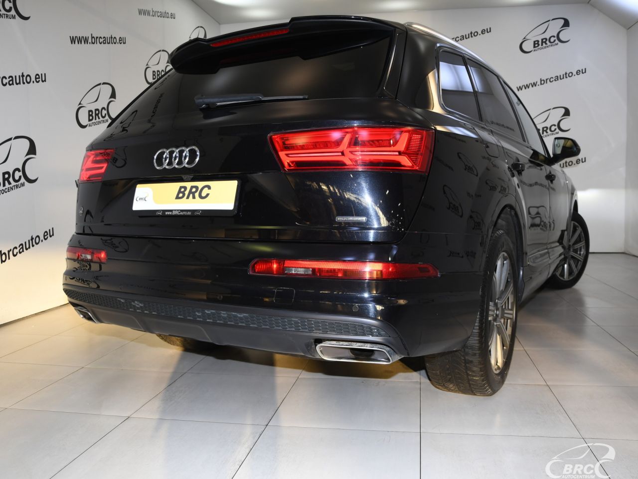Audi Q7 | 52