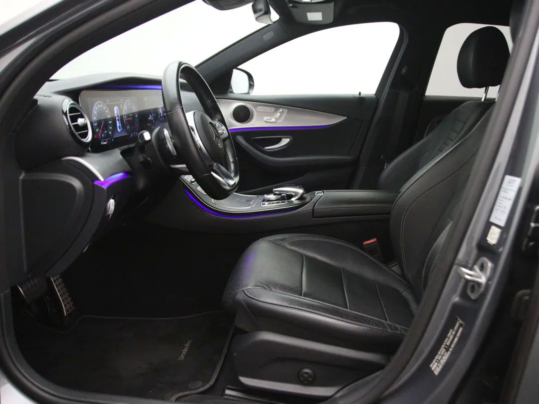 Mercedes-Benz E220 | 3