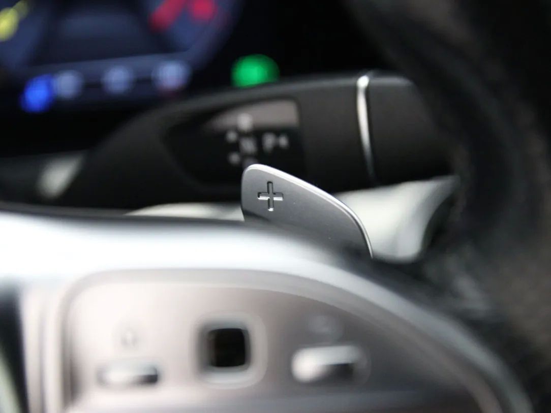 Mercedes-Benz E220 | 30