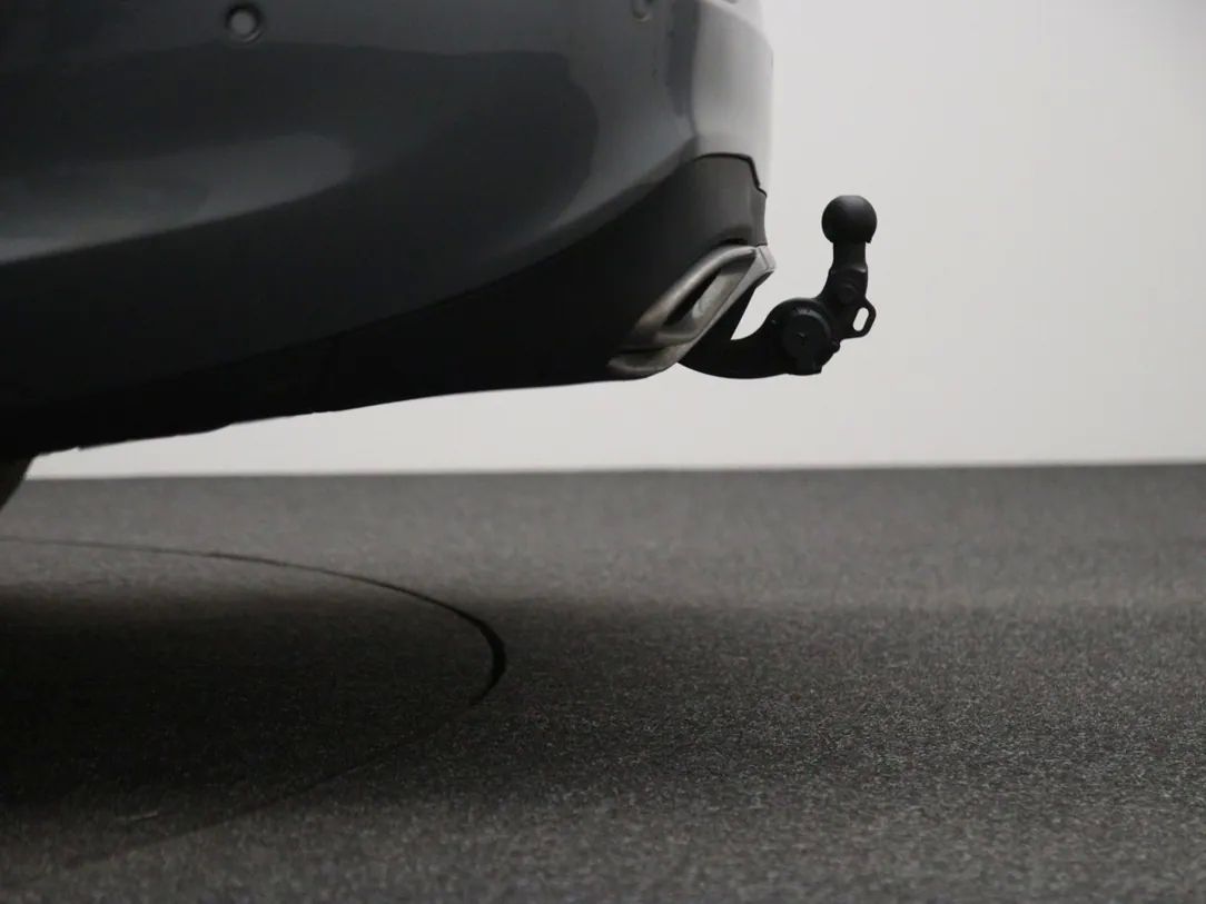 Mercedes-Benz E220 | 28