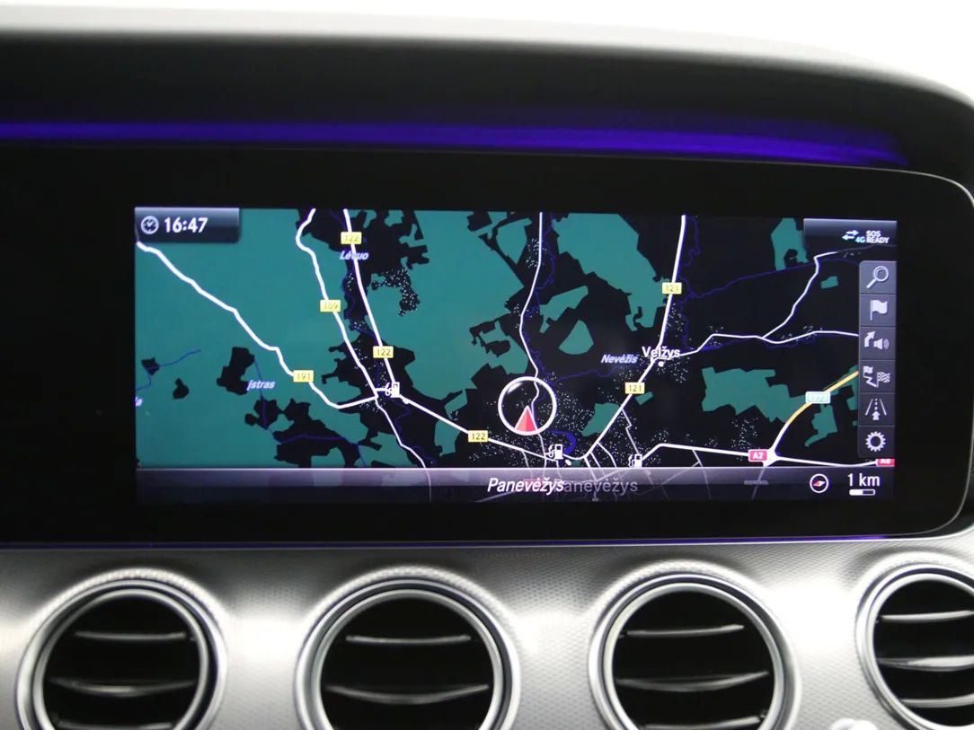 Mercedes-Benz E220 | 23