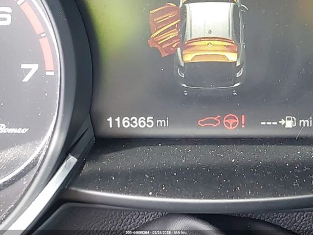 Alfa Romeo Stelvio | 14