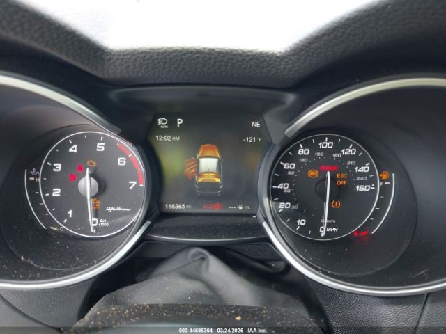 Alfa Romeo Stelvio | 6